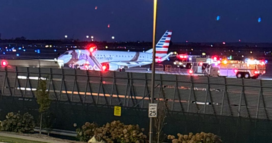 251021-SkyWest-plane-in-Omaha-rs-c98287