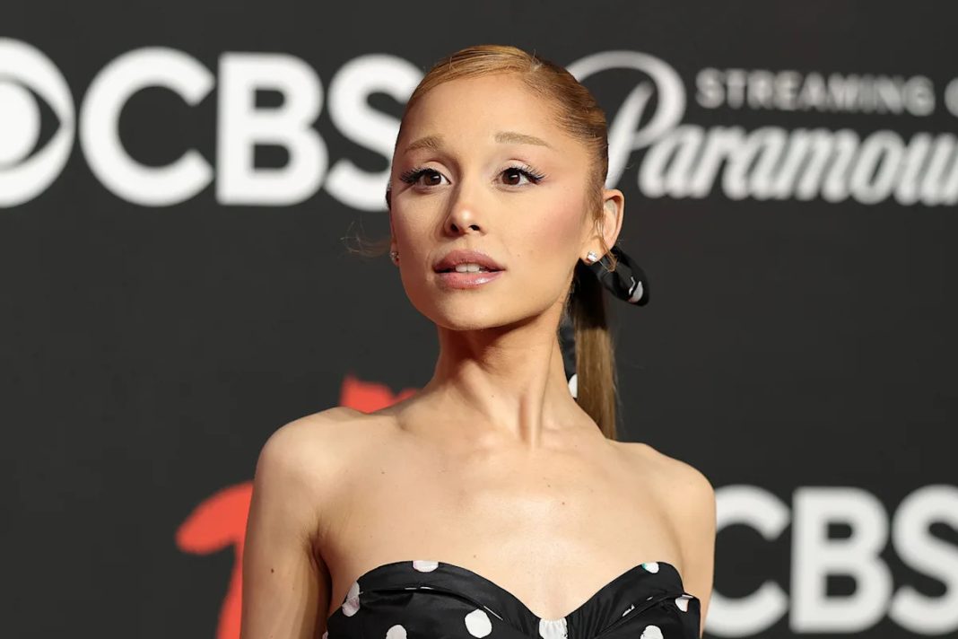 Say goodbye to Glinda's blonde! Ariana Grande is back to brunette after three years for 'Wicked'.