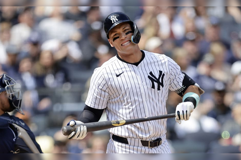 Aaron Judge helps bring Yankees’ season back from dead in amazing Game 3 comeback