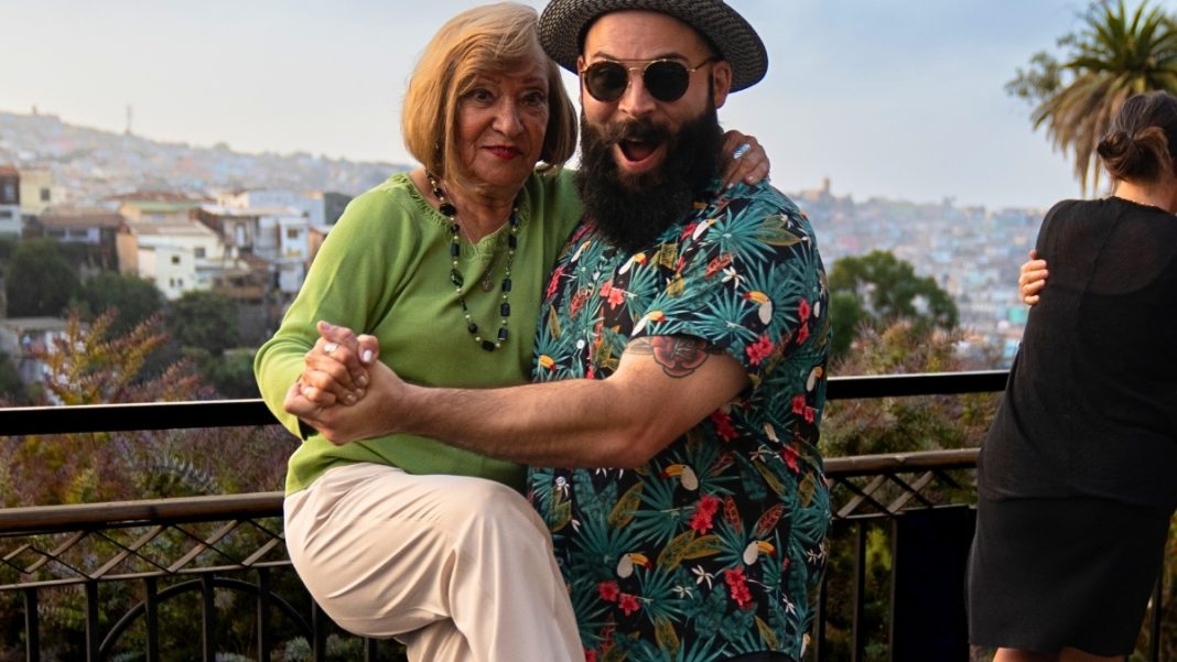 Want to keep your brain young? This one activity is super effective.