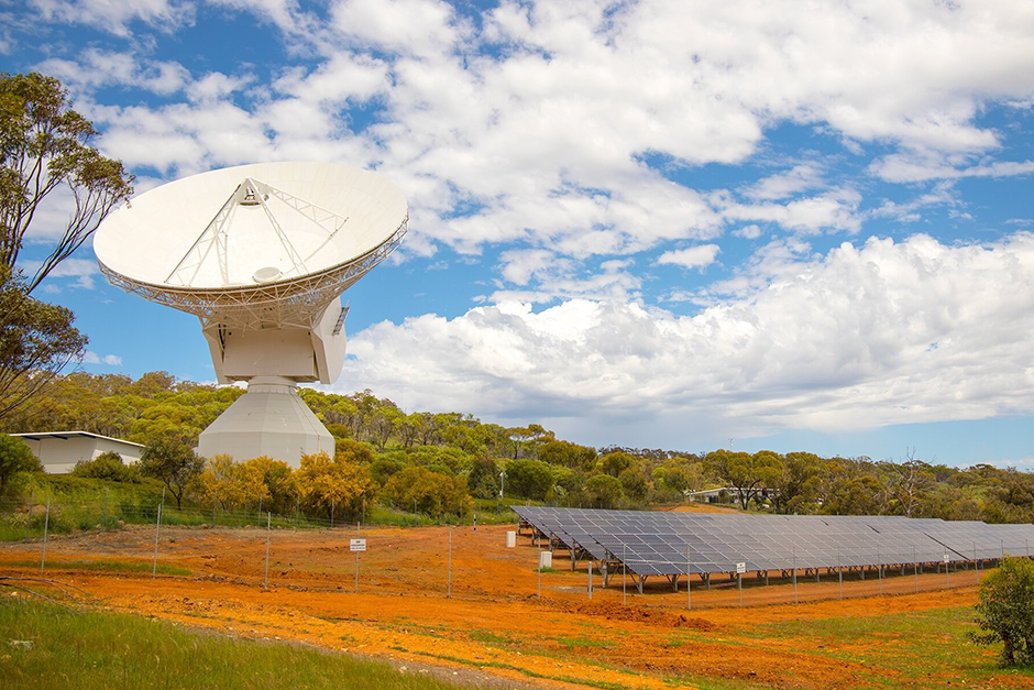 “I Heard It Before I Saw It”: This Giant European Antenna in Australia Will Talk to Distant Planets (and change how we explore space)