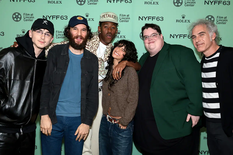 Timothée Chalamet’s ‘Marty Supreme’ electrifies in surprise screening Timothée Chalamet’s ‘Marty Supreme’ electrifies in surprise screening