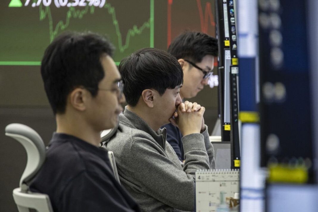 Asian Tech Stocks Take Another Hit, Dragging Down the Market Amid Worries About AI Company Valuations