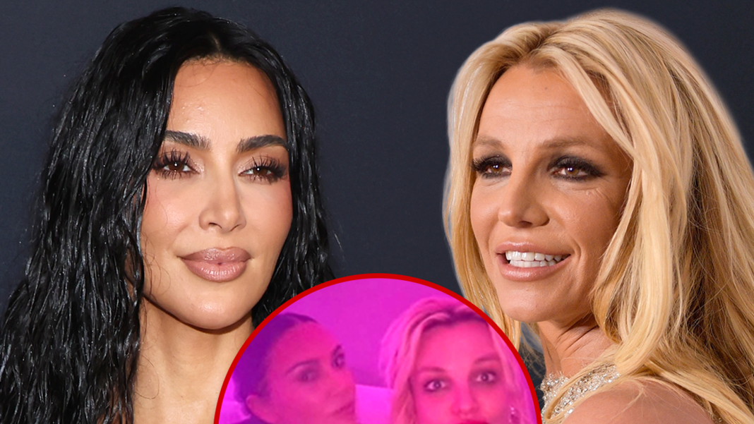 Guess who Kim and Khloé Kardashian were hanging out with? Britney Spears! Guess who Kim and Khloé Kardashian were hanging out with? Britney Spears!