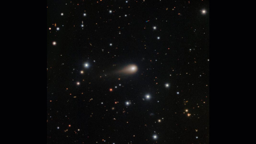 Actually, interstellar comet 3I/ATLAS hasn't 'changed color,' a scientist explains.