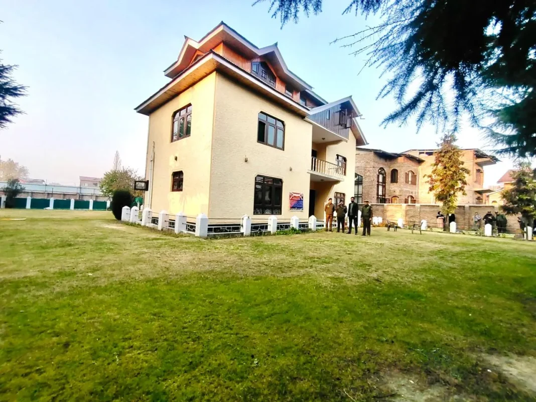 Police attach residential house, adjoining land of former Bar president Mian Ab Qayoom under UAPA Police attach residential house, adjoining land of former Bar president Mian Ab Qayoom under UAPA