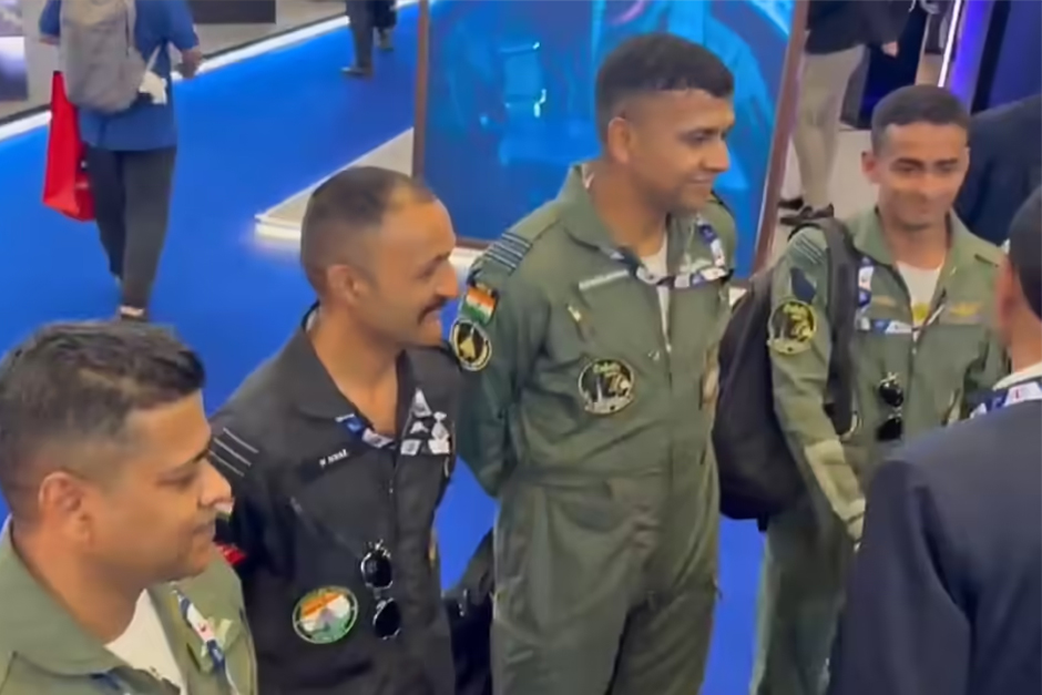 Dubai Tejas crash: Pilot Namansh Syal seen smiling with officials before tragedy – video