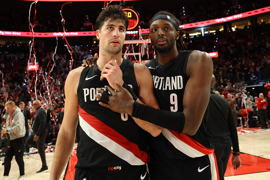 Oklahoma City Thunder's unbeaten streak ends with a loss to the Portland Trail Blazers