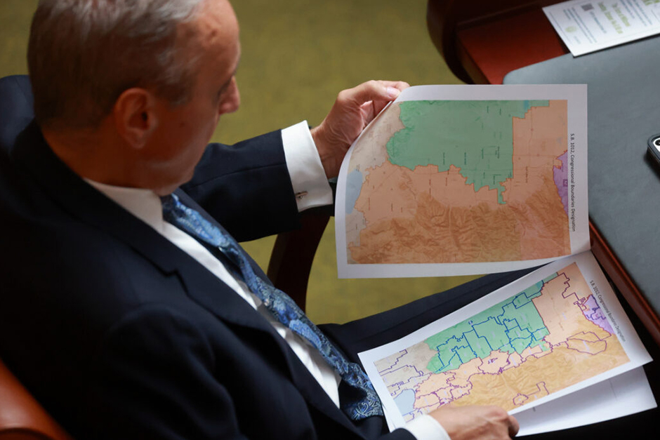 Utah judge blocks the congressional map Republicans passed.