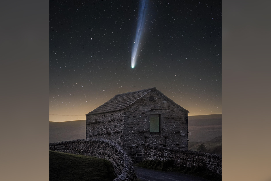 Comet Lemmon seen above Muker in the Yorkshire Dales Comet Lemmon seen above Muker in the Yorkshire Dales