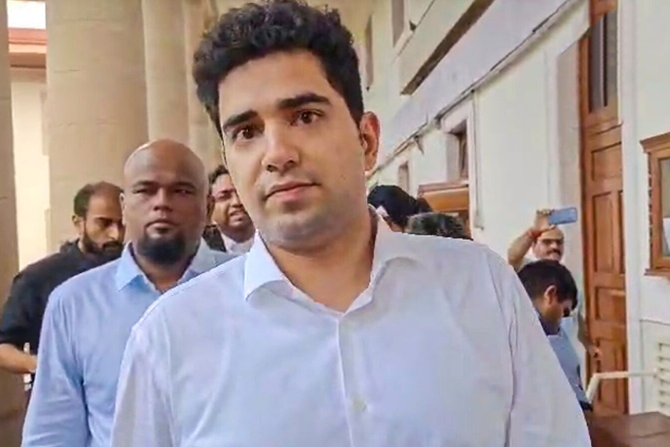 SC directs Samay Raina to invite disabled people with success stories on shows, raise funds for their treatment