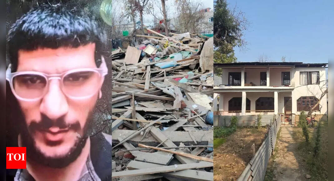 Delhi car blast: Agencies blow up Red Fort bomber Dr Umar Nabi's Pulwama house Delhi car blast: Agencies blow up Red Fort bomber Dr Umar Nabi's Pulwama house