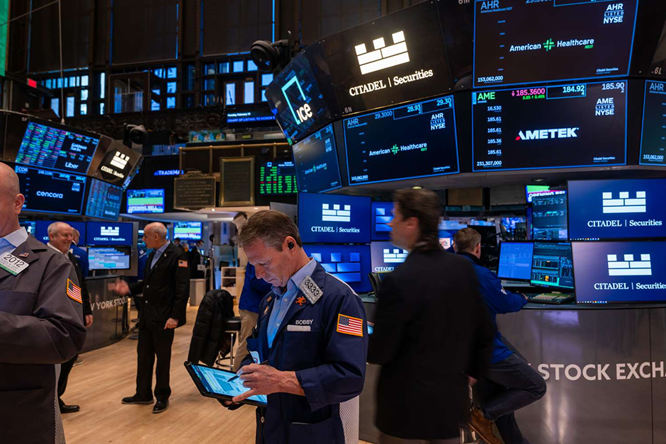 Stocks are up! The Dow rallied today after the U.S. added way more jobs than expected in September. Stocks are up! The Dow rallied today after the U.S. added way more jobs than expected in September.