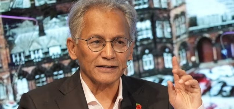 BBC chairman apologises for ‘error of judgment’ in Trump speech edit