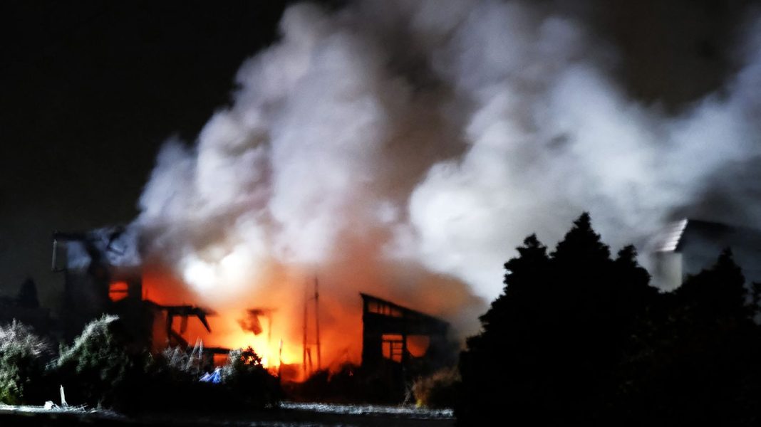 Photos: Massive 7.5 Earthquake Shakes Japan's Northeast Photos: Massive 7.5 Earthquake Shakes Japan's Northeast