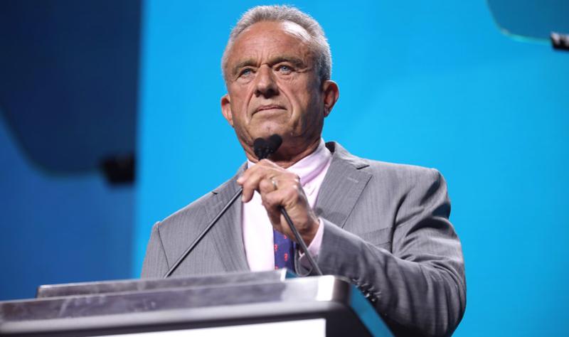 RFK Jr.'s Vaccine Overhaul Challenged by Decades-Old US Public Health Law