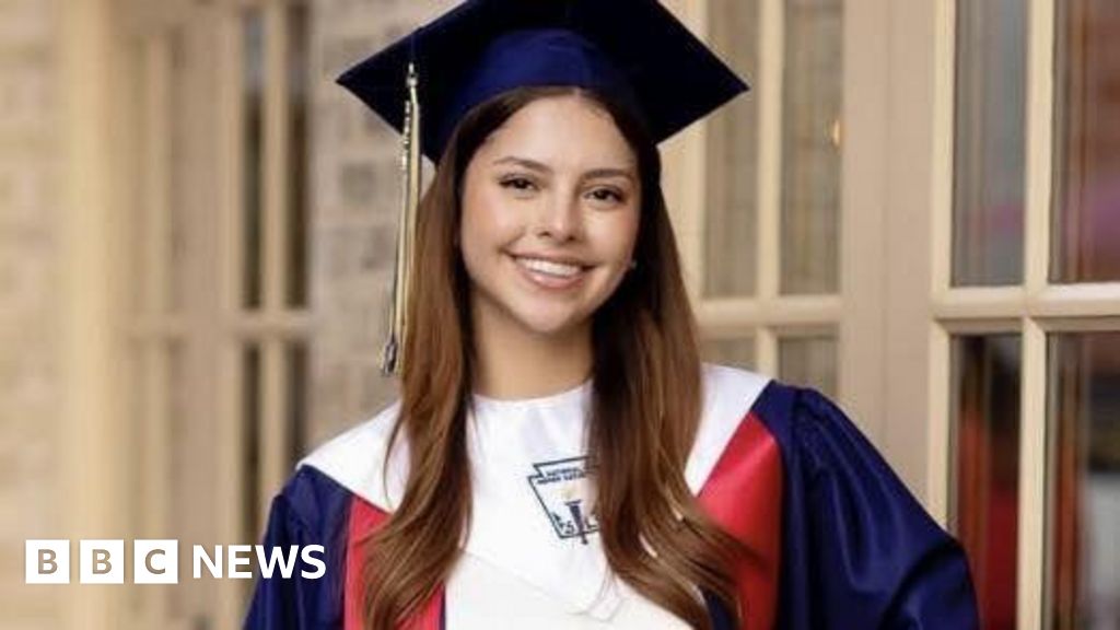 A new video might show the Texas teen who disappeared on Christmas Eve.