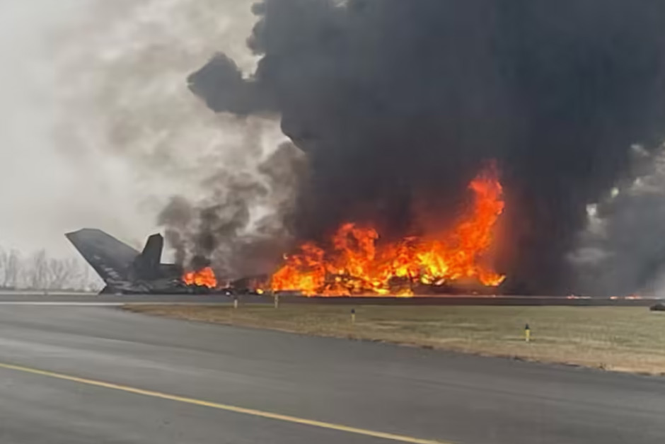Business jet crashes at North Carolina airport; 7 killed; video surfaces