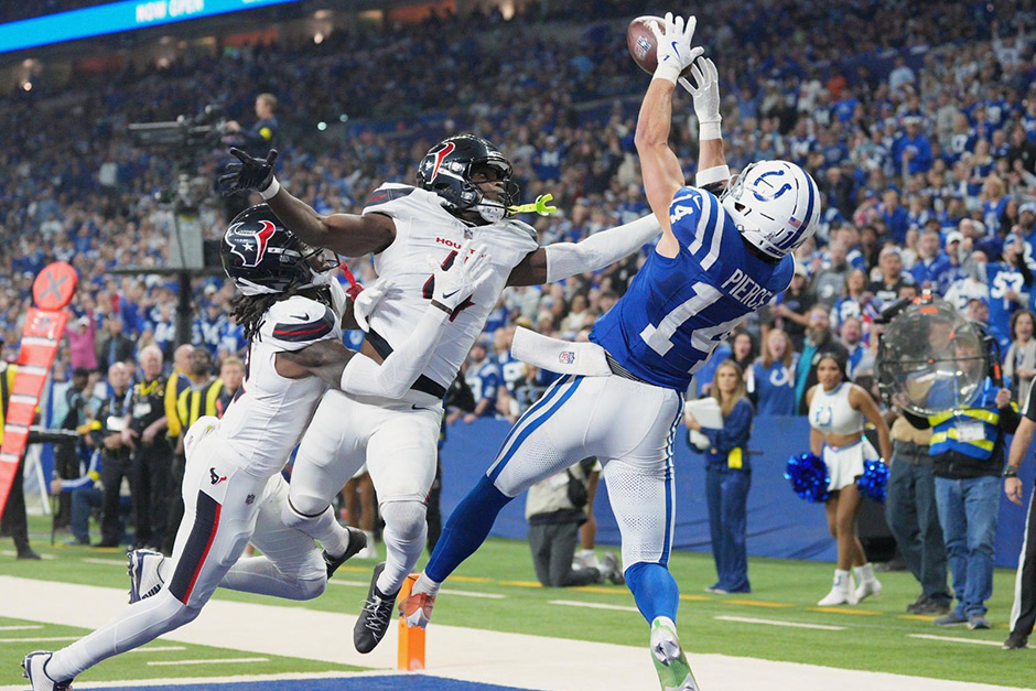 Houston Texans vs. Indianapolis Colts: Get Live Scores and Stats on CBS Sports (November 30, 2025)