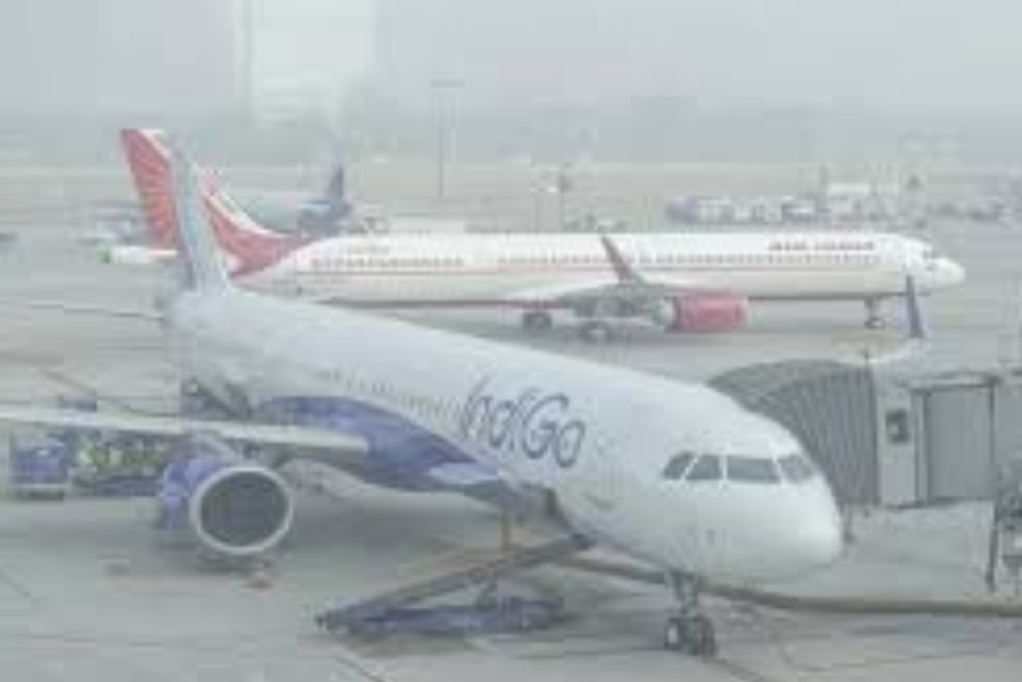 150 flights cancelled in Delhi as fog disrupts New Year travel plans, over 250 others delayed 150 flights cancelled in Delhi as fog disrupts New Year travel plans, over 250 others delayed