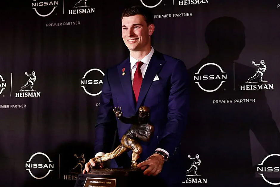 Fernando Mendoza makes history as Indiana’s first Heisman winner. Fernando Mendoza makes history as Indiana’s first Heisman winner.