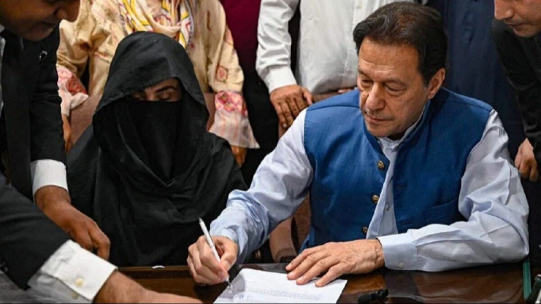 Pak court sentences Imran Khan, his wife to 17 years in jail in corruption case Pak court sentences Imran Khan, his wife to 17 years in jail in corruption case