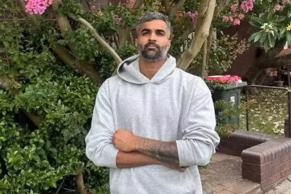 Bondi Beach Shooting: ‘Could feel him dying’ Meet the Sikh who pounced on Bondi shooter; restrained gunman until cops took over Bondi Beach Shooting: ‘Could feel him dying’ Meet the Sikh who pounced on Bondi shooter; restrained gunman until cops took over