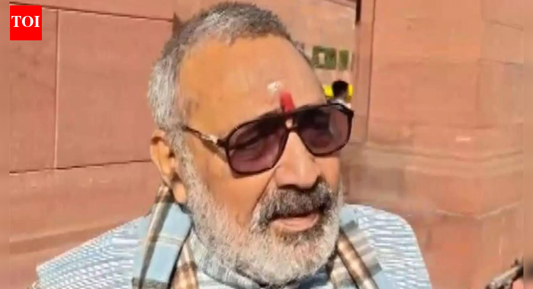 'Go to hell': BJP minister Giriraj Singh on woman at centre of Bihar hijab row; opposition fumes 'Go to hell': BJP minister Giriraj Singh on woman at centre of Bihar hijab row; opposition fumes