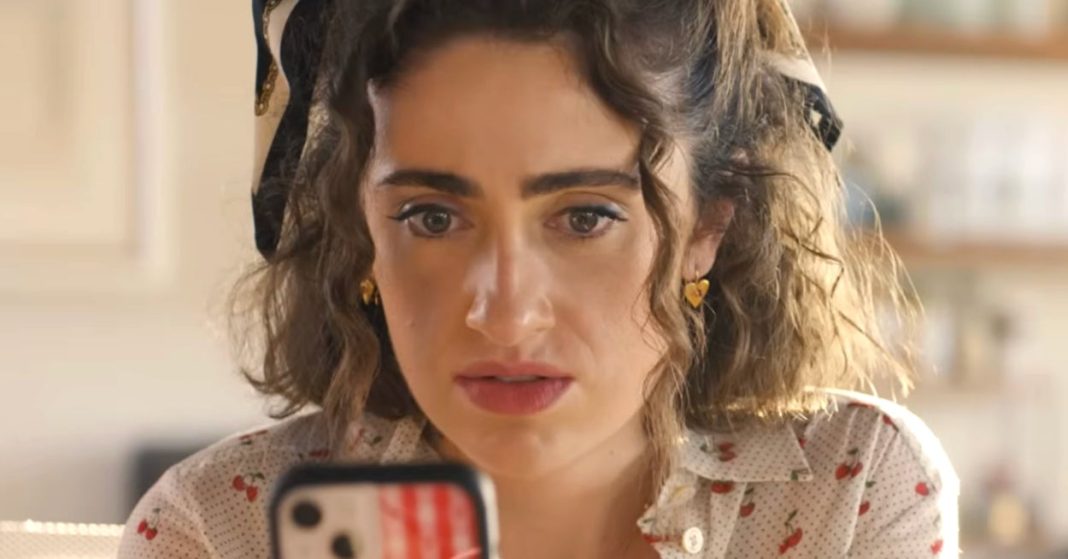 15 People Share The Wild Moments That Made Them Ghost Their Friends