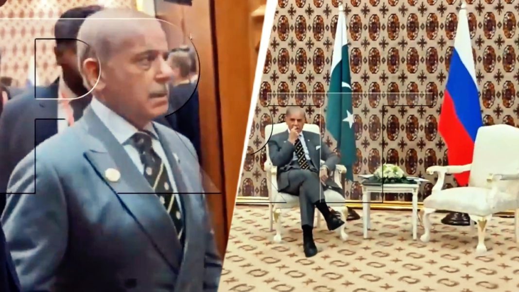 Video: Impatient Pak PM gatecrashes Putin-Erdogan huddle after 40-minute wait Video: Impatient Pak PM gatecrashes Putin-Erdogan huddle after 40-minute wait