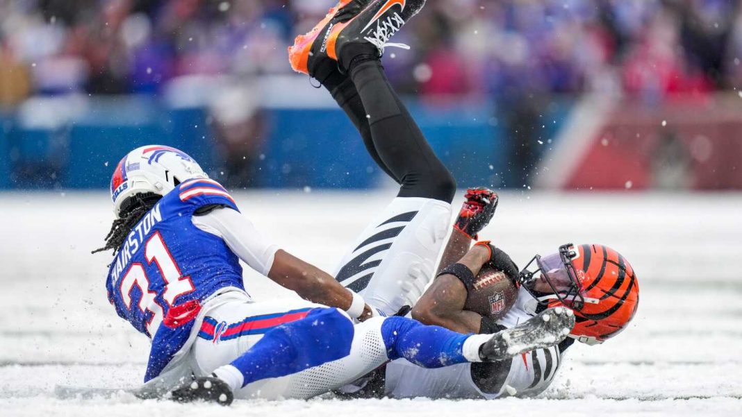 The NFL and NFLPA put out a joint statement on Tee Higgins' latest concussion. The NFL and NFLPA put out a joint statement on Tee Higgins' latest concussion.