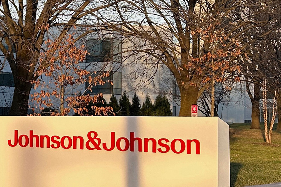 A Minnesota jury awarded $65.5 million to a woman who developed cancer after using Johnson & Johnson’s talcum powder.