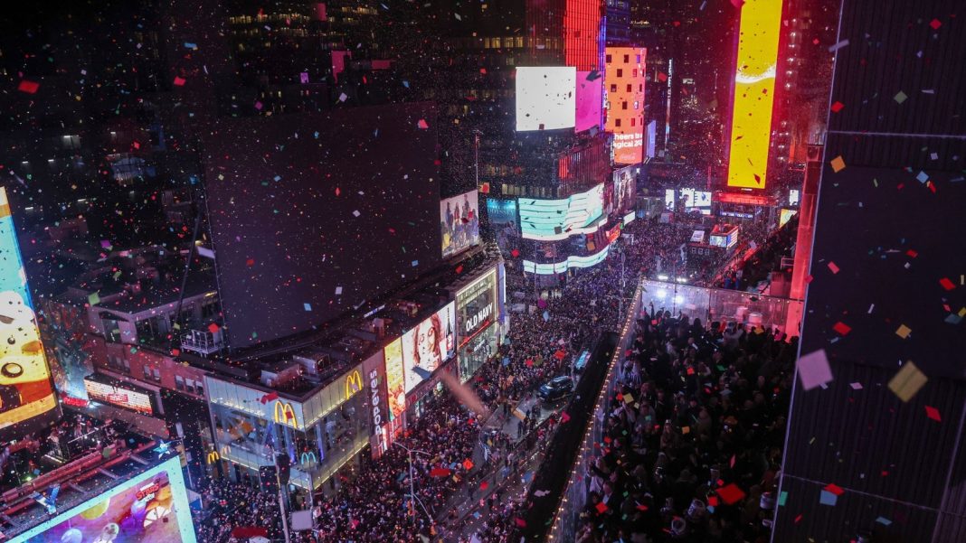 New Year's Eve in NYC's Times Square: Everything to know about the ball drop, how to watch, and more - ABC7 New York New Year's Eve in NYC's Times Square: Everything to know about the ball drop, how to watch, and more - ABC7 New York