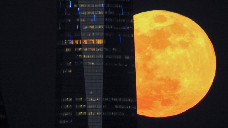 January’s Super Wolf Moon and the Quadrantid meteor shower are kicking off the new year.