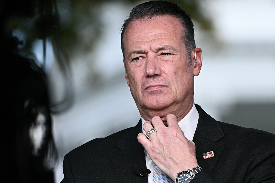 Minnesota’s chief judge, known for his conservative legal background, takes on ICE.