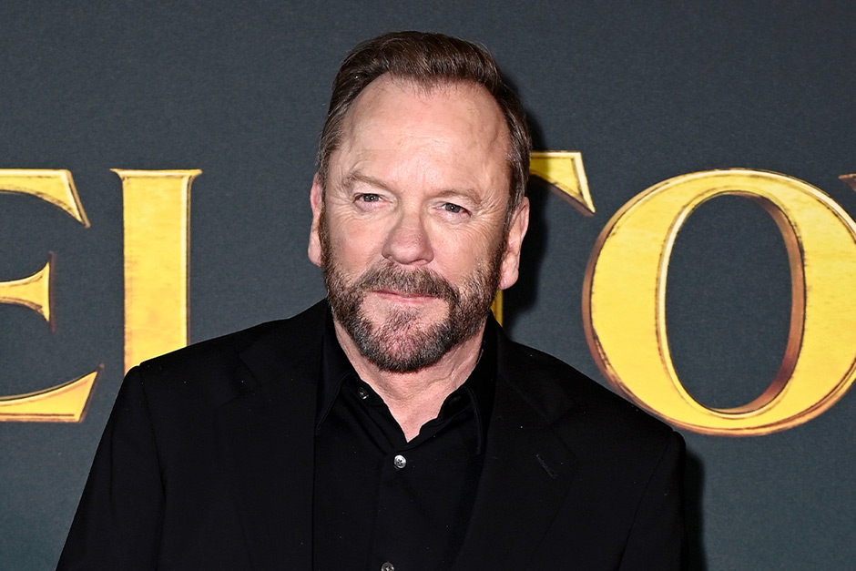 Kiefer Sutherland was arrested, police say, for assaulting a ride-share driver.