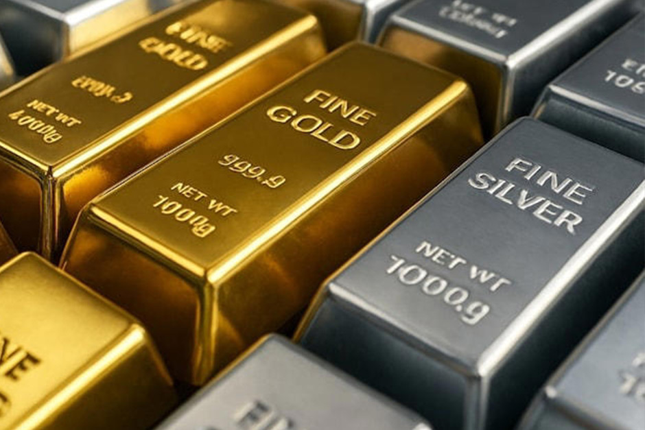 Gold-silver ratio slumps to 50: Motilal Oswal says gold to outshine silver after 200% rally