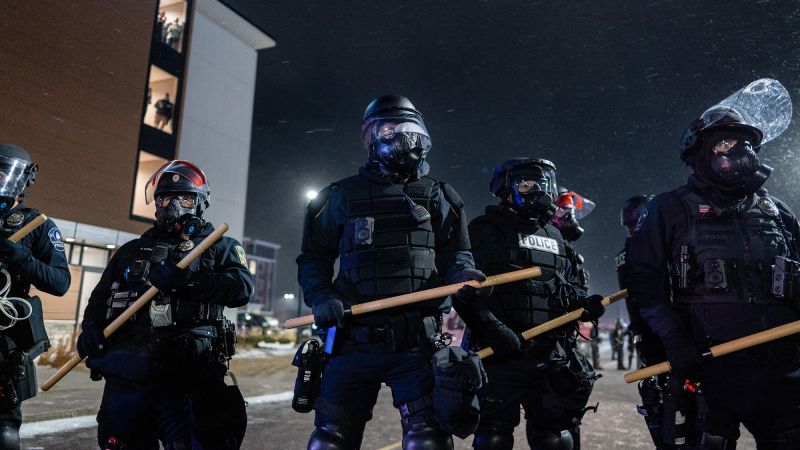 Minneapolis residents grill leaders at CNN town hall Minneapolis residents grill leaders at CNN town hall