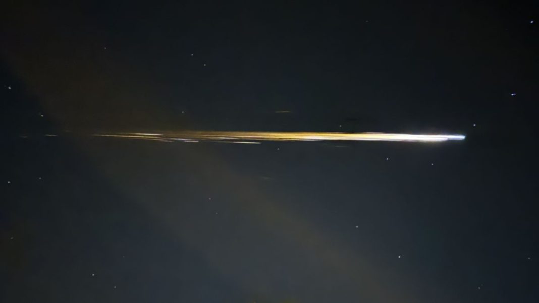 Earthquake Sensors Pick Up Sonic Booms from Re-entering Space Junk