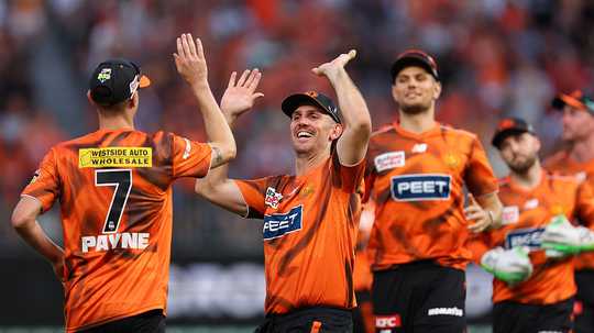 Perth Scorchers torch Sydney Sixers to reach ninth BBL final
