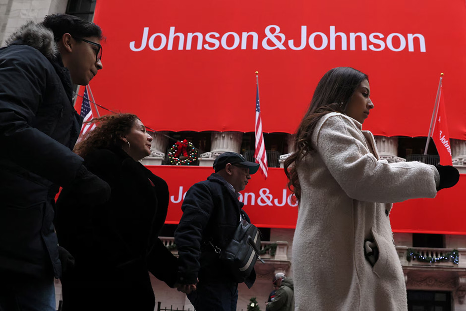 Johnson & Johnson makes a deal with the U.S. government to lower drug prices. Johnson & Johnson makes a deal with the U.S. government to lower drug prices.