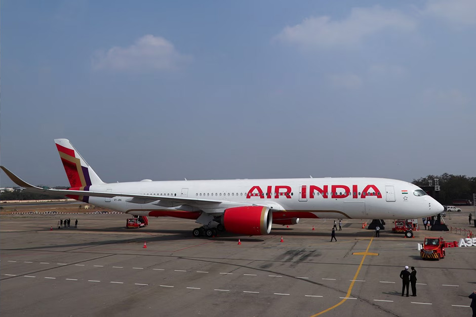 Pilot found tipsy in Vancouver, act by Jan 26: Canada to Air India