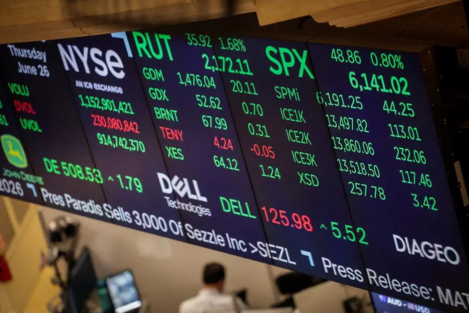 S&P 500 and Dow reach record closes, as traders shrug off Fed independence worries.