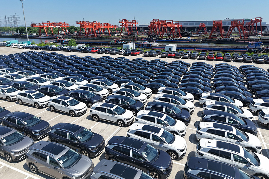 China, EU Agree on Electric Vehicle Tariff Deal After Extensive Negotiations China, EU Agree on Electric Vehicle Tariff Deal After Extensive Negotiations