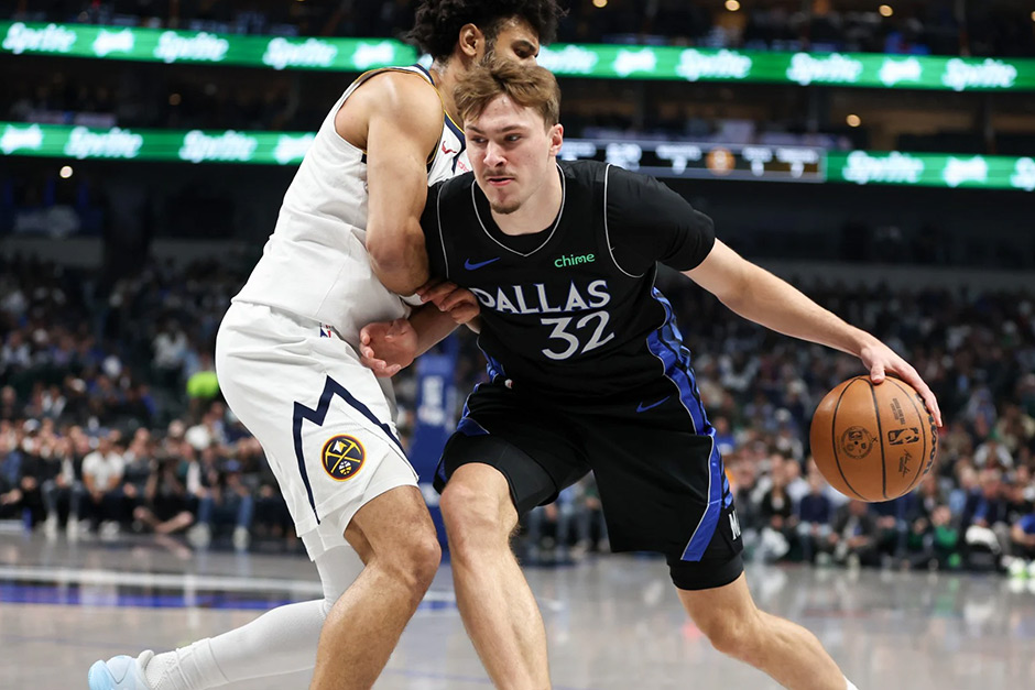 Cooper Flagg left the Denver game early with an ankle injury.