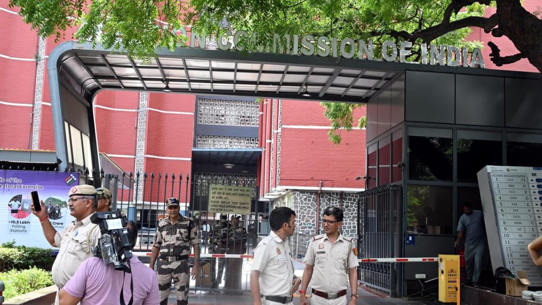 ECI asks 17 States, 5 UTs to prepare for next phase of SIR ‘expected’ in April ECI asks 17 States, 5 UTs to prepare for next phase of SIR ‘expected’ in April