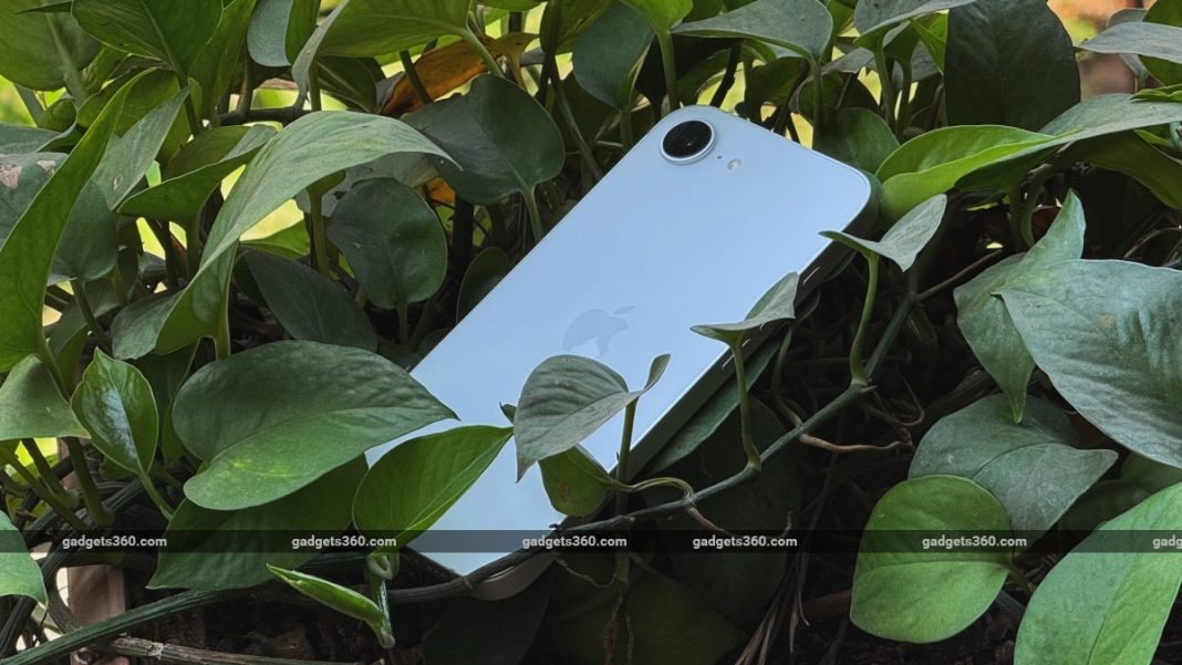 iPhone 17e Tipped to Launch With One Major Hardware Upgrade; Design Said to Be Identical to iPhone 16e