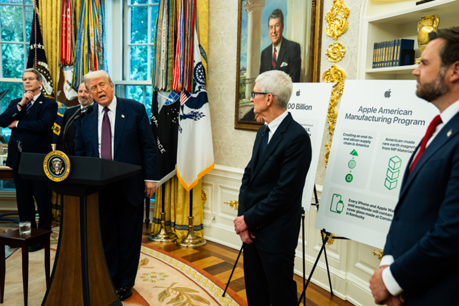 Trump’s ongoing push against ‘left-wing’ media now takes aim at Apple News. Trump’s ongoing push against ‘left-wing’ media now takes aim at Apple News.