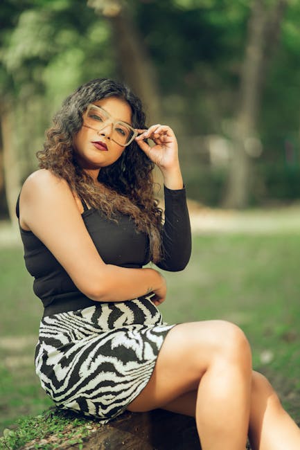 Priyanka Chopra slips in pretty corset gown after slaying in gilded warrior Princess attire at The Bluff premiere party Priyanka Chopra slips in pretty corset gown after slaying in gilded warrior Princess attire at The Bluff premiere party