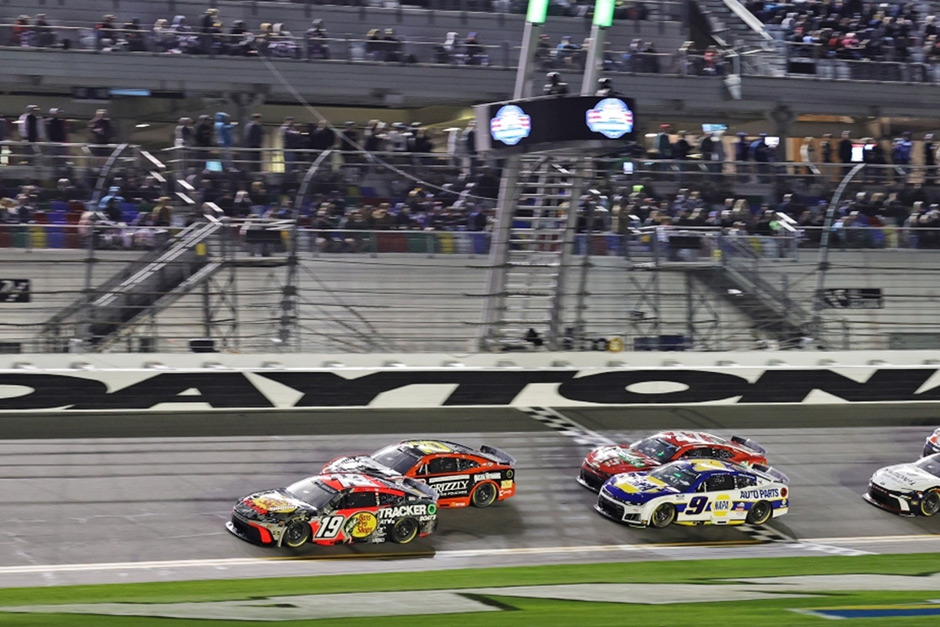 Daytona 500 live updates, NASCAR leaderboard, weather forecast Daytona 500 live updates, NASCAR leaderboard, weather forecast